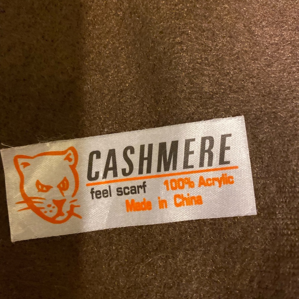 NWT Cashmere feel brown scarf with fringes (THERMA X) for warmth/comfort - Picture 5 of 6